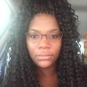 Meet your Posher, Naomi